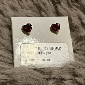 GARNET 18k solid japan gold heart earrings